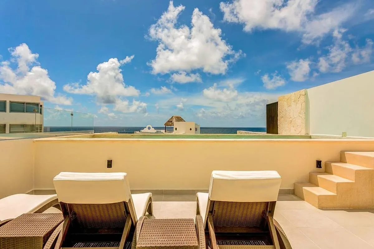 Holiday home Luxury Studio With Rooftop Pool And Seaview Balcony Akumal
