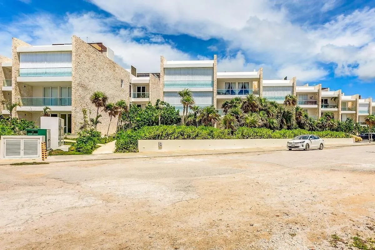 Luxury Studio With Rooftop Pool And Seaview Balcony Akumal Holiday home