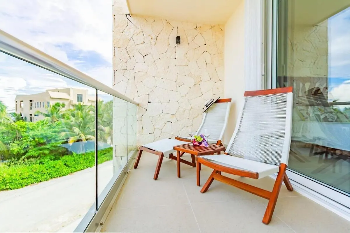 Luxury Studio With Rooftop Pool And Seaview Balcony Akumal