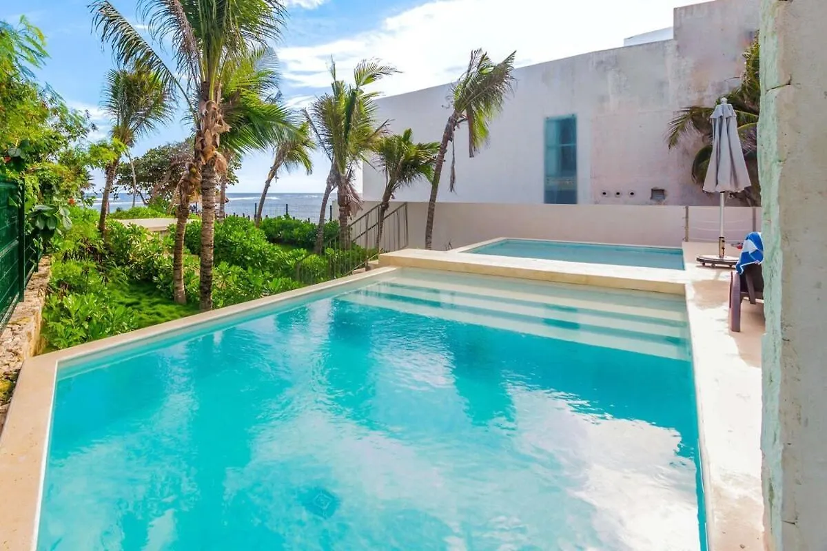 Holiday home Luxury Studio With Rooftop Pool And Seaview Balcony Akumal Mexico